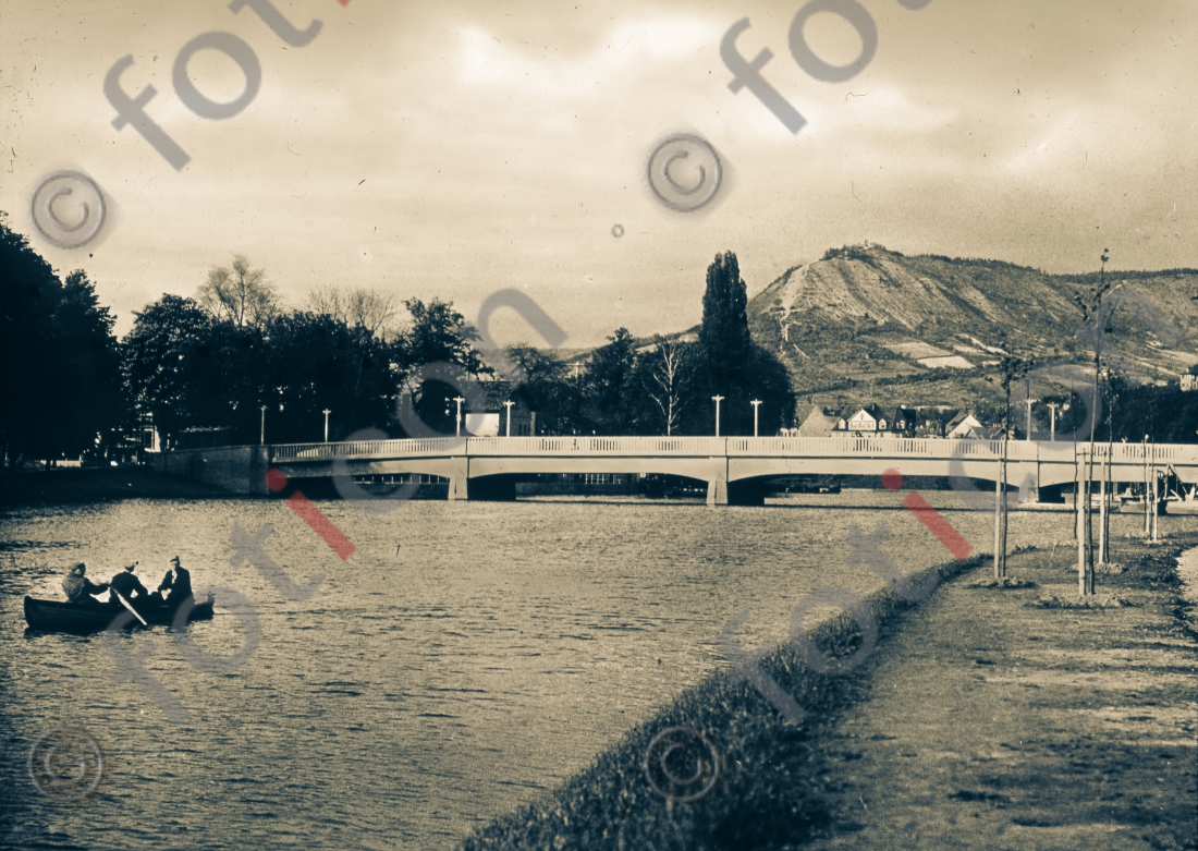 Erste Paradiesbrücke I First Paradise Bridge - Foto foticon-simon-169-080-sw.jpg | foticon.de - Bilddatenbank für Motive aus Geschichte und Kultur